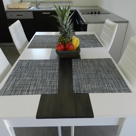 Apartma Chrystel Izola Exteriör bild