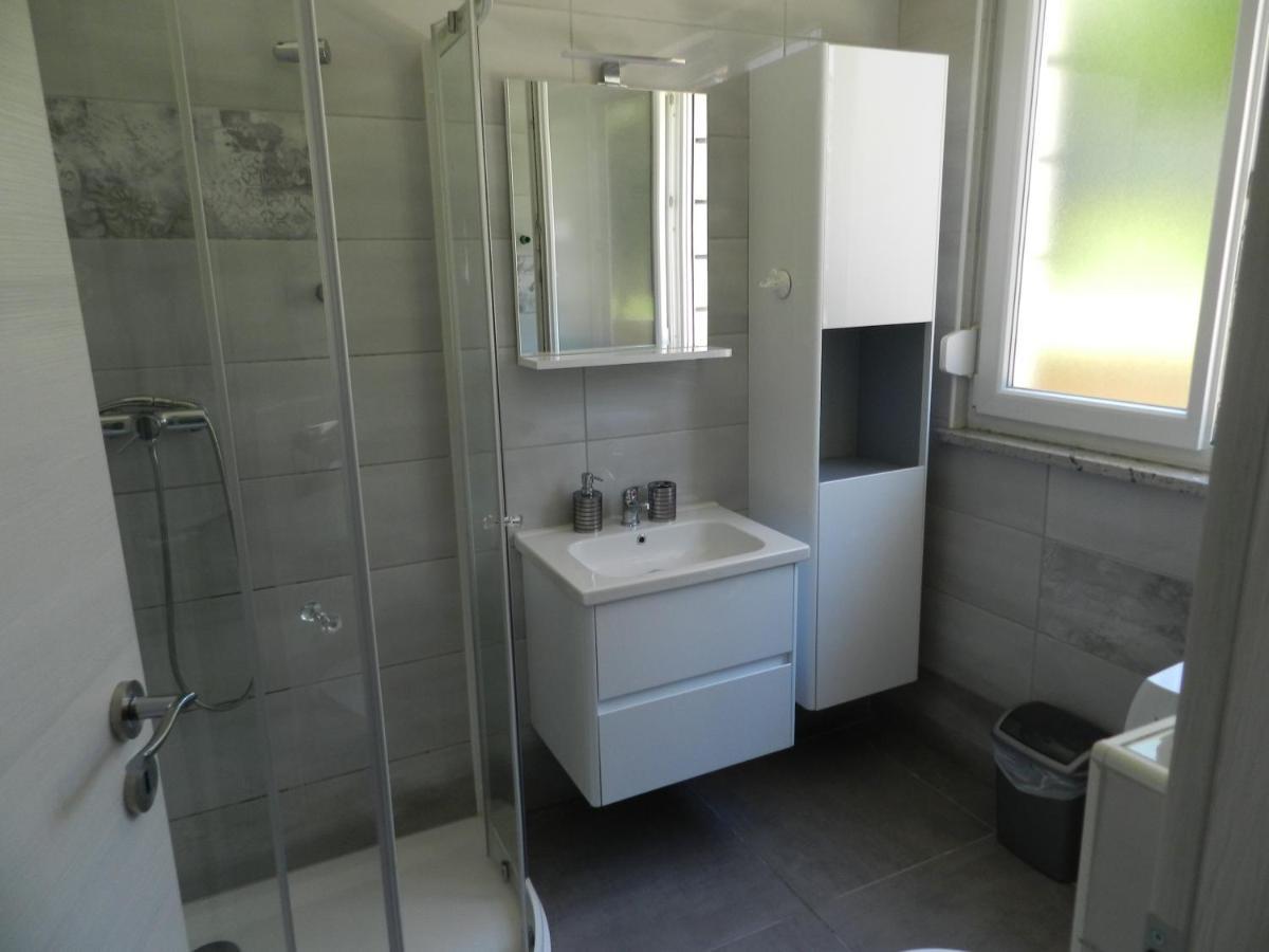 Apartma Chrystel Izola Exteriör bild