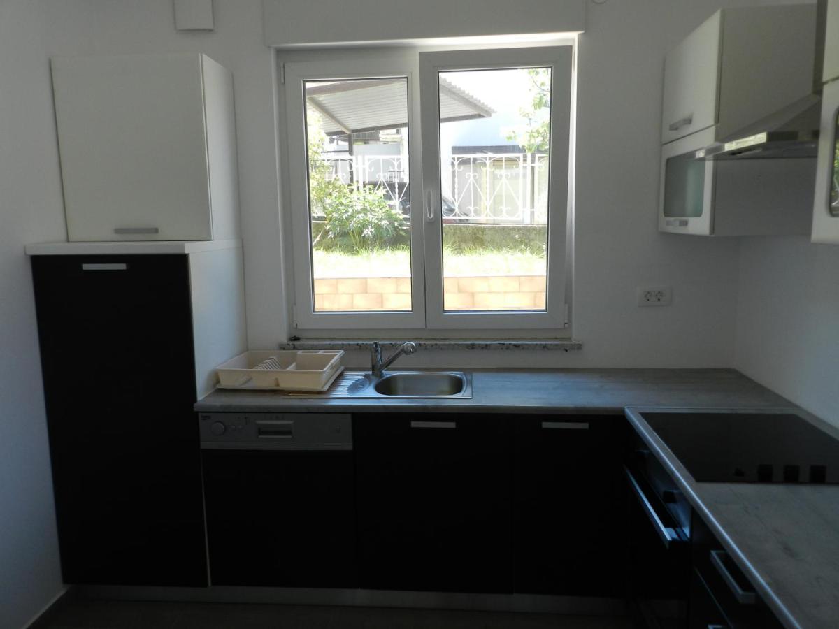 Apartma Chrystel Izola Exteriör bild